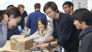 interactive-device-design-course-qk4a1884-adjusted-fall2017-photocredit-roland-saekow-jacobs-institute